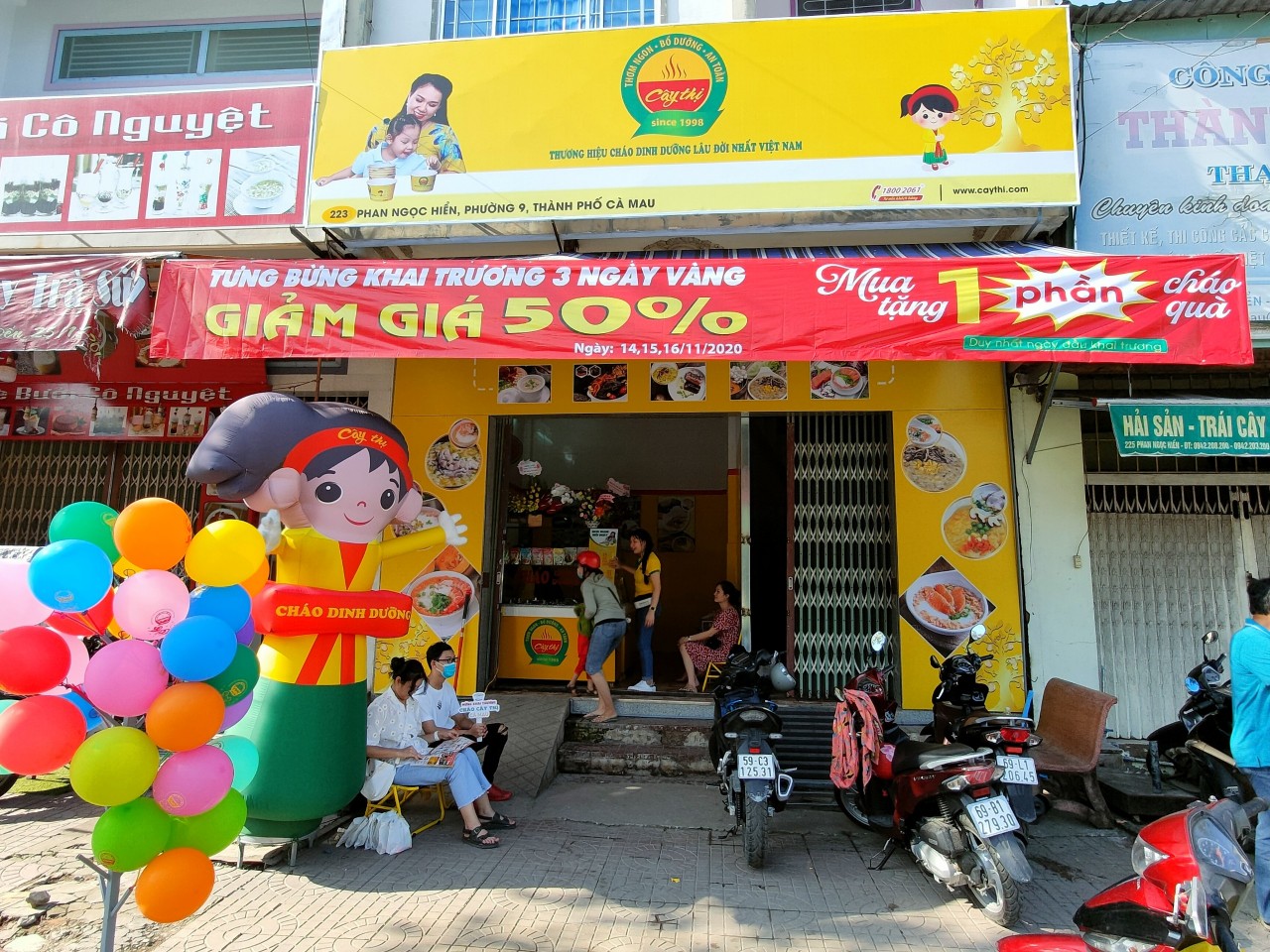 CAY THI GRAND OPENING STORE IN PHAN NGOC HIEN, CA MAU