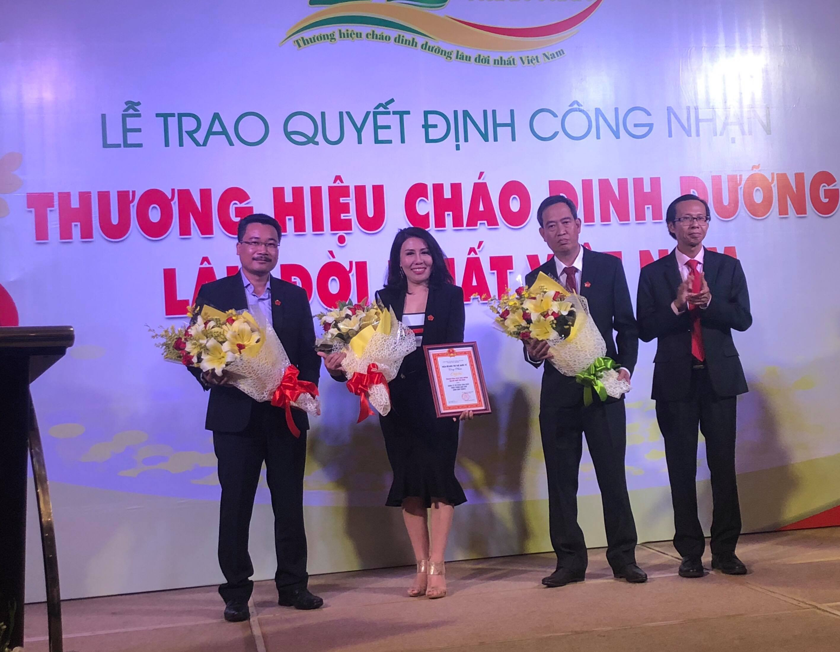 The recognition of " Vietnam's oldest nutritious porridge brand" in 2018