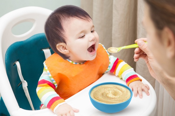 Chế độ ăn cho thực đơn bé 10 tháng tuổi